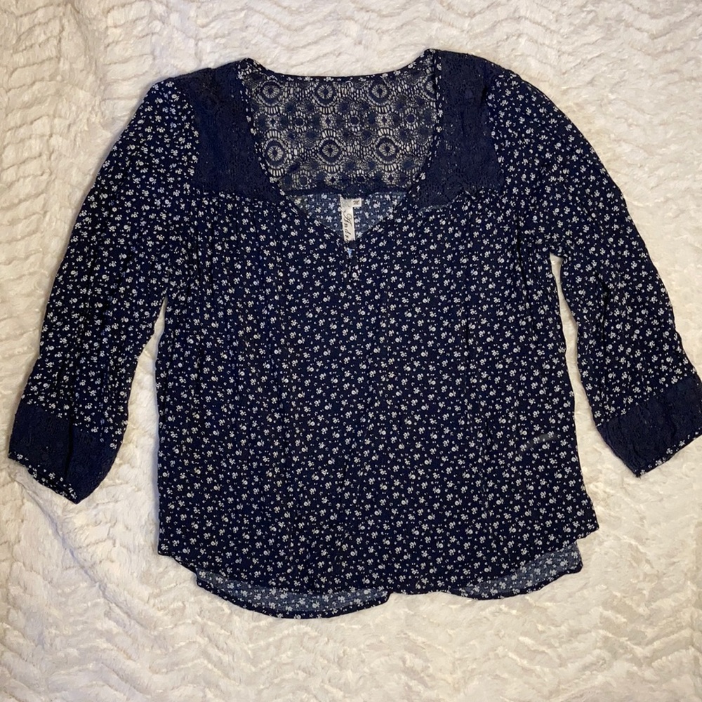 CLOSING SALE Modcloth Floral & Lace Peasant Top